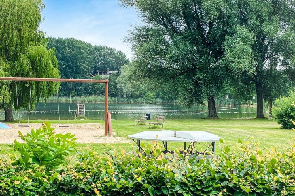 Tof Wellness Huis, Alles Nieuw, Gelegen Bij Meer. Ewijk